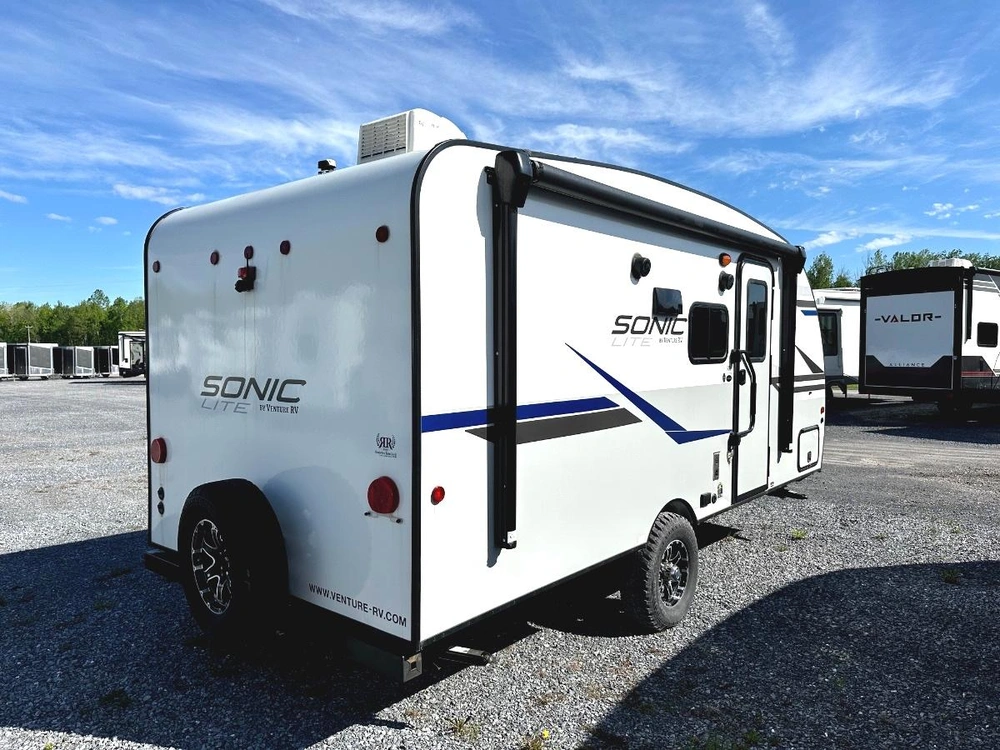 2022 Venture Rv Sonic Lite 169vmk alt