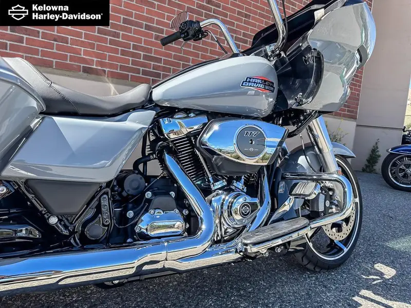 2026 Harley-Davidson FLTRX - Road Glide® thumbnail 18