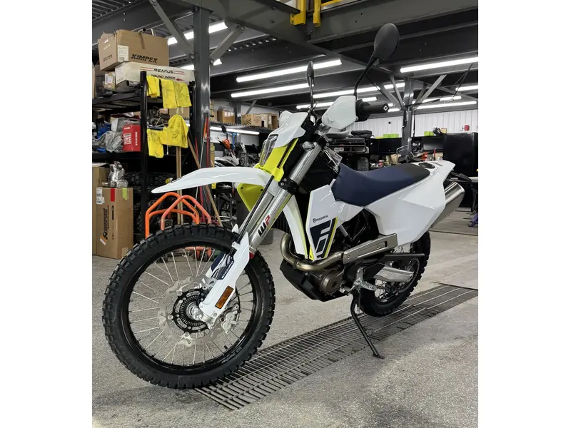 2027 Husqvarna 701 ENDURO thumbnail 7