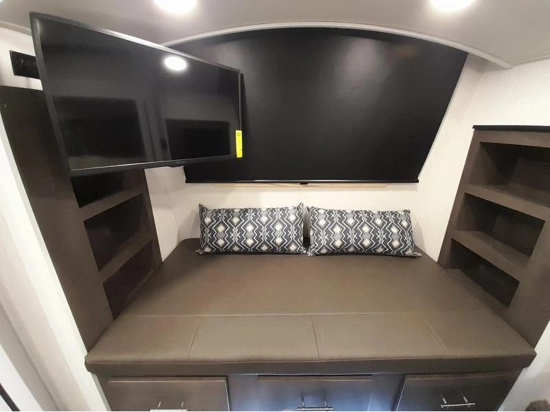 Forest River Cedar Creek 380rl 2024 alt