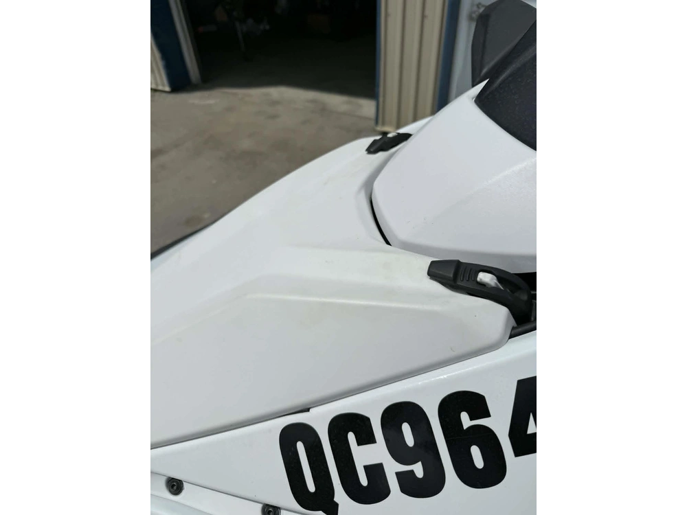 Yamaha Jetblaster Ltd 3-up 2025 alt