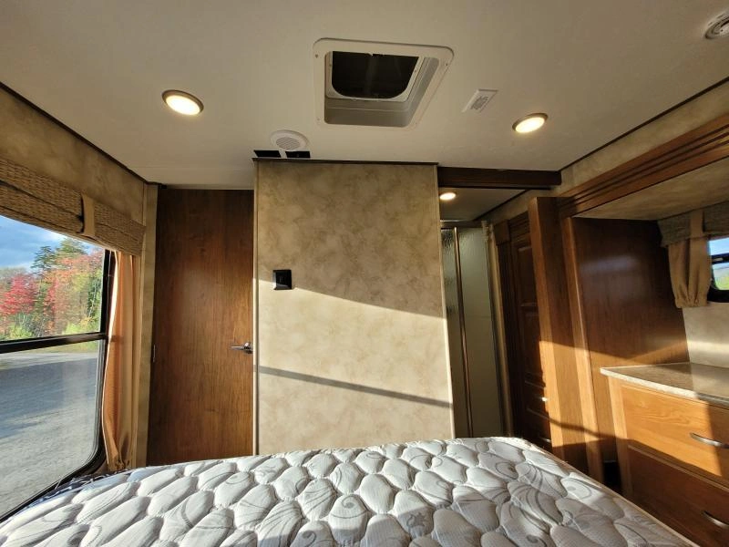 Crossroads Cruiser 305rs 2015 alt