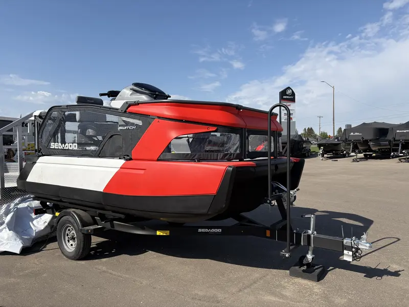 2026 Sea-Doo Switch Compact - 130 HP thumbnail 4