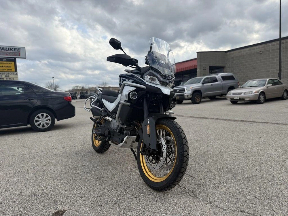2026 Cfmoto Ibex 800 E alt