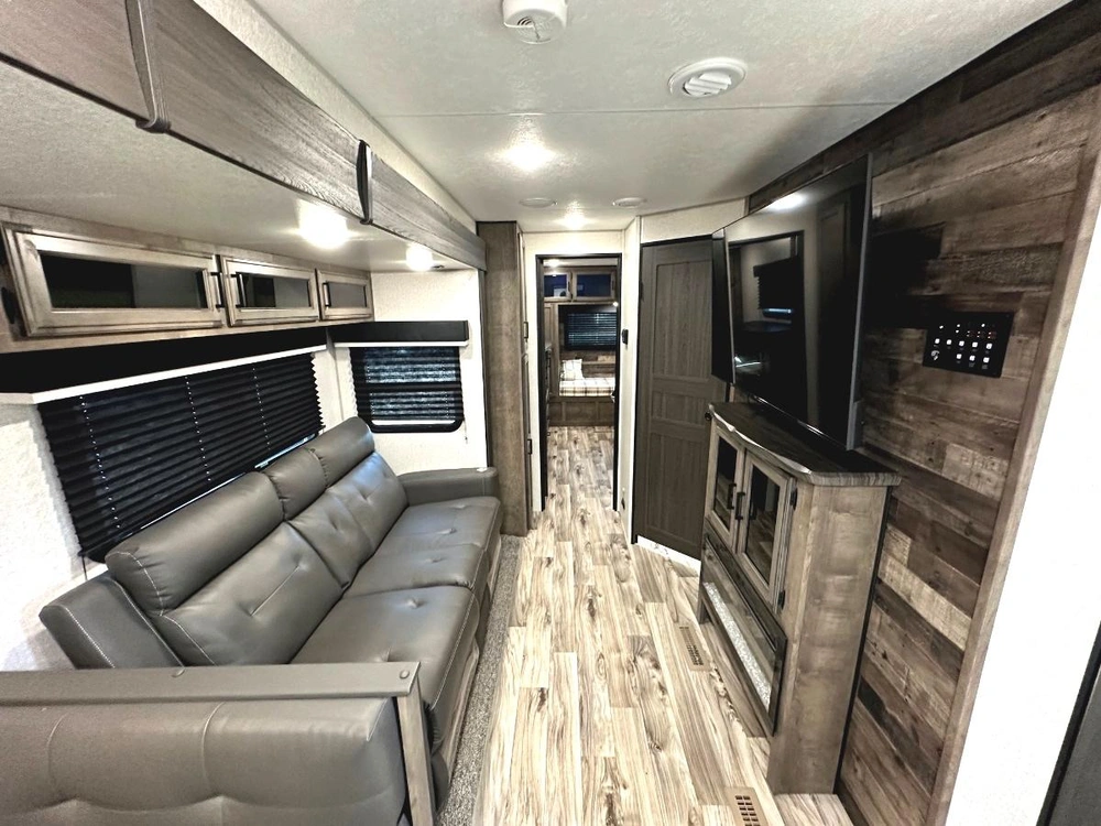 2022 Venture Rv Sporttrek 272vrk alt