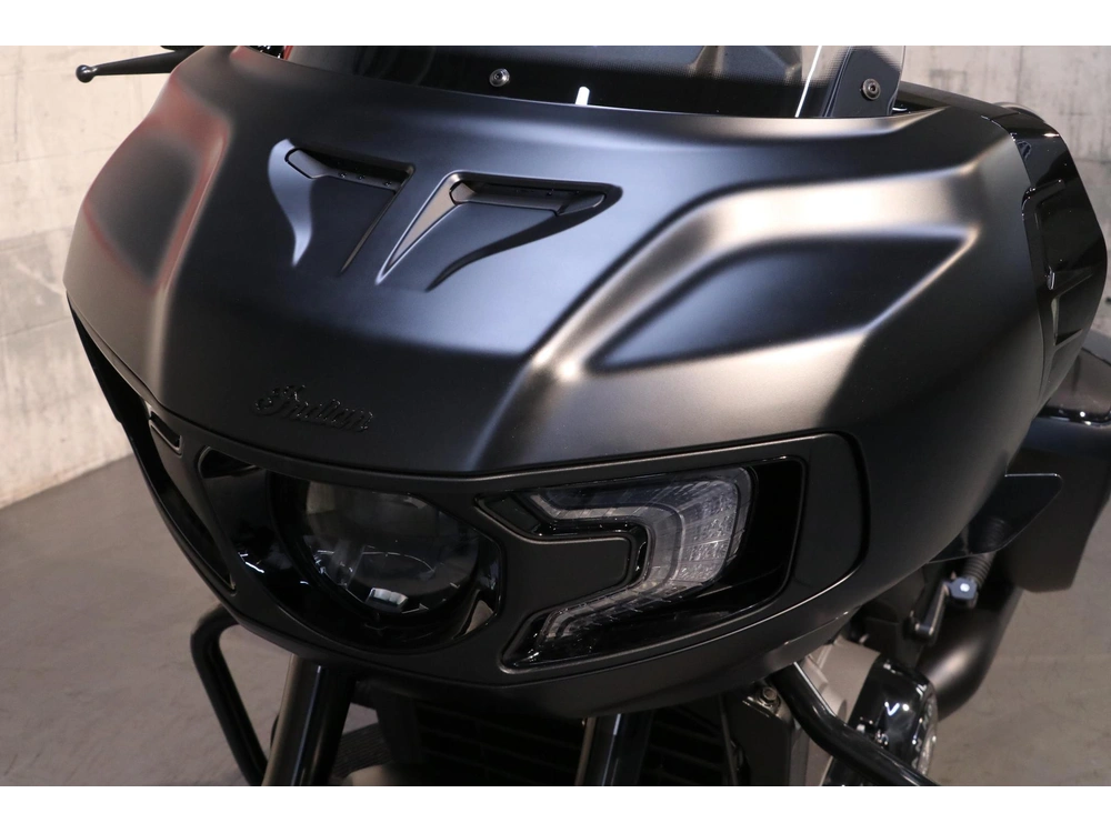 2026 Indian Motorcycle Challenger Dark Horse +112 & Audio alt