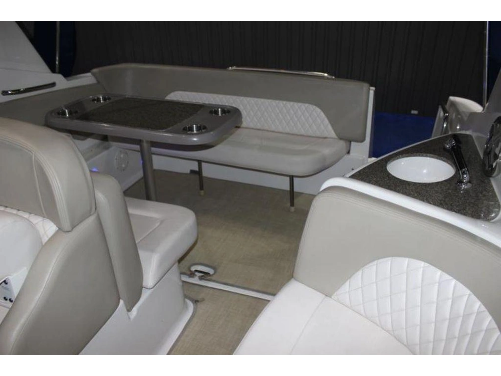 Chaparral 290 Signature 2016 alt