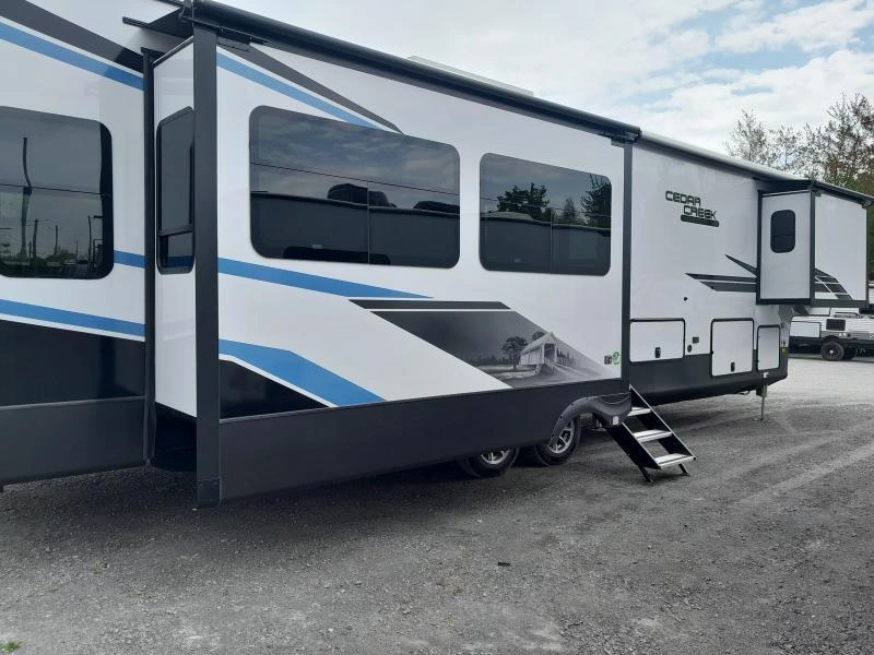 Forest River Cedar Creek 380rl 2024 alt