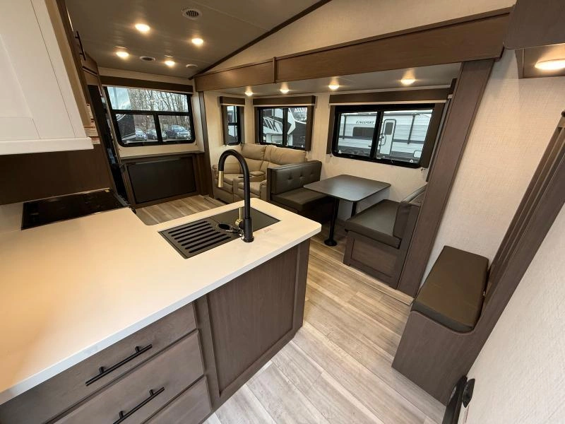 Keystone Rv Cougar 2400re 2026 alt