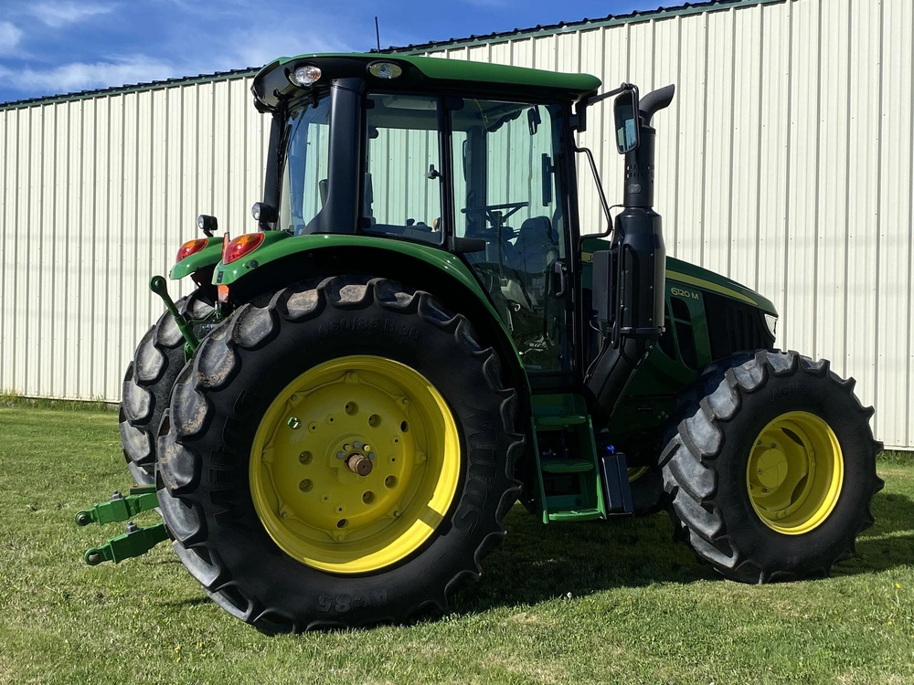 2025 John Deere 6120m alt
