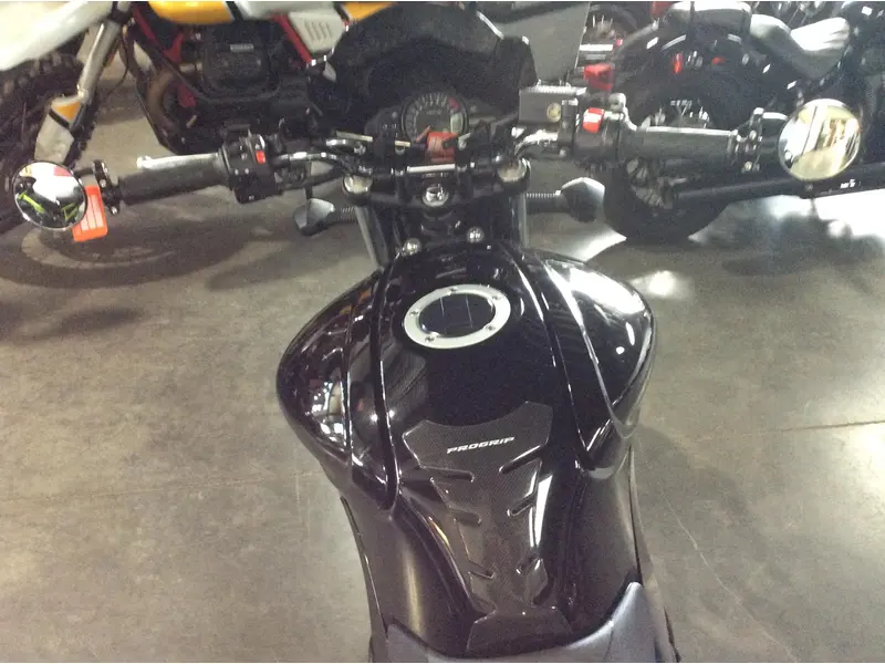 2013 Suzuki SFV650 GLADIUS 650 thumbnail 8