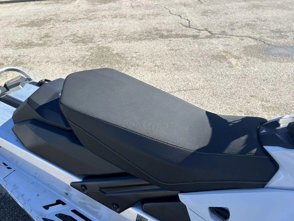 2025 Ski-doo Mxz® Neo® 600 Efi - 40 120 Cobra 1.0 alt