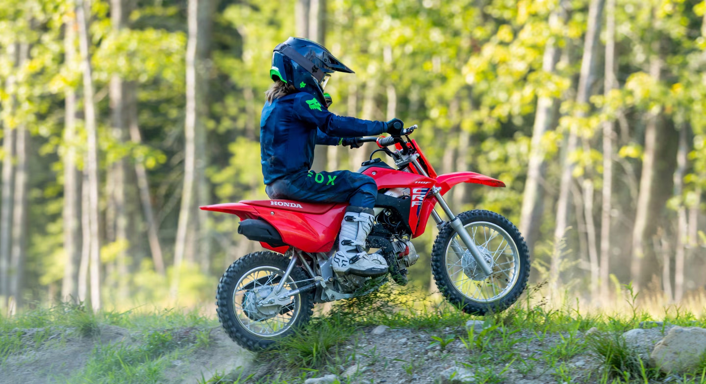2027 Honda CRF110F ( PRE-COMMANDE )