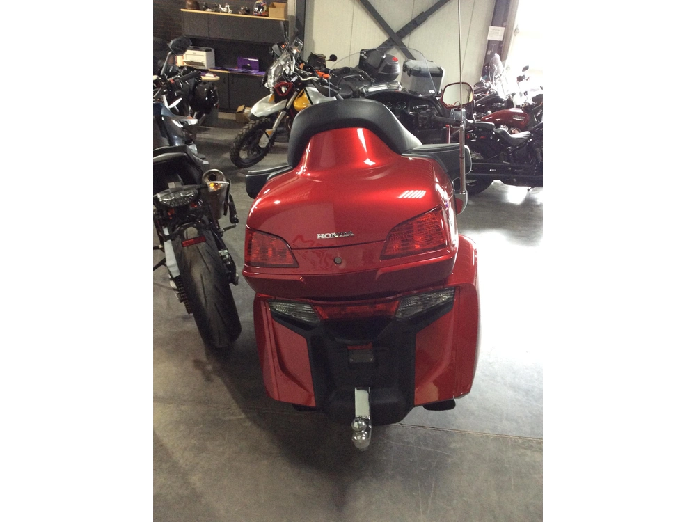 2017 Honda Goldwing 1800 alt