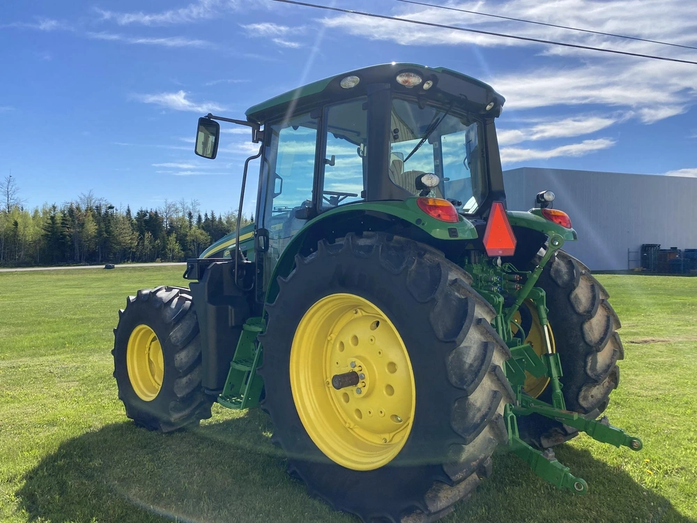 2025 John Deere 6120m alt