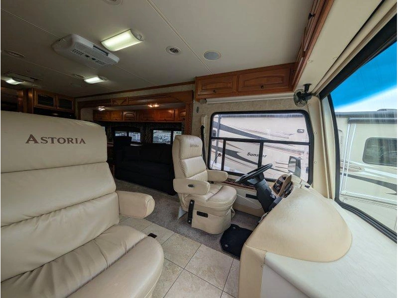 Damon Astoria 3772 2009 alt