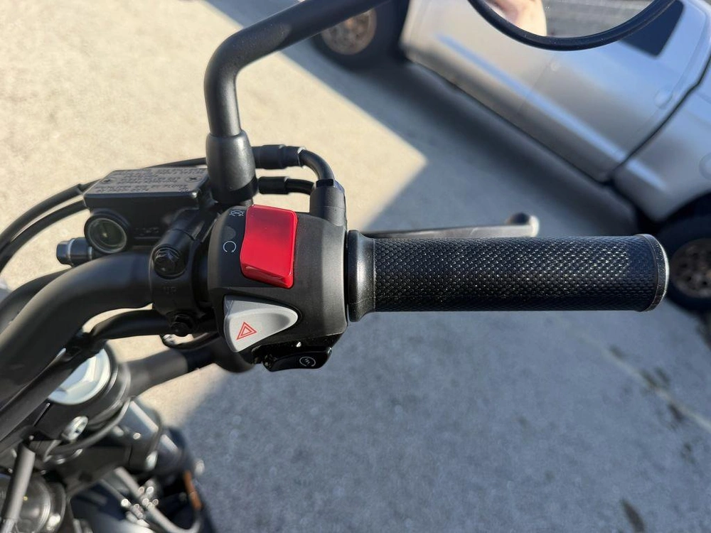 2026 Honda Rebel 300 E-clutch alt