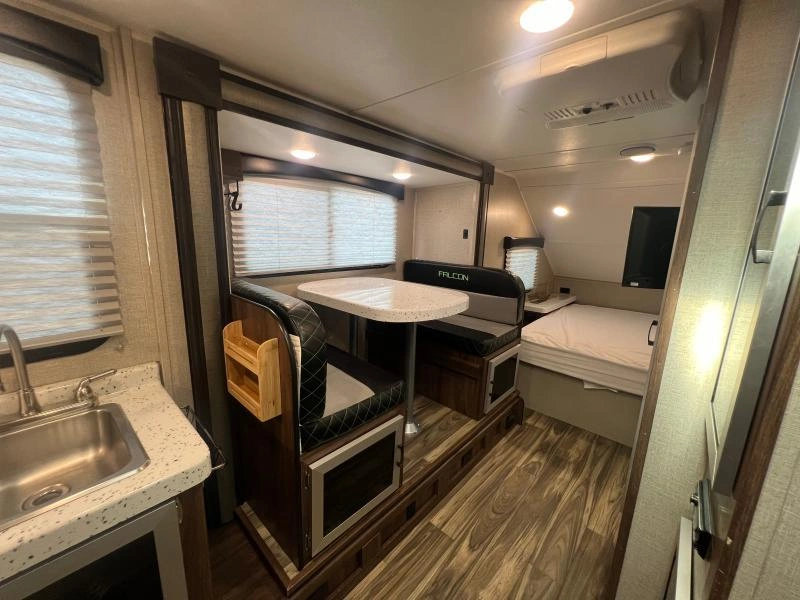 Travel Lite Falcon 22rk 2019 alt