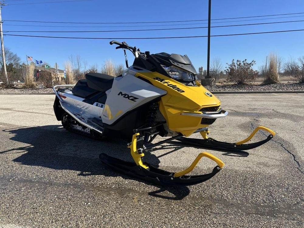 2025 Ski-doo Mxz® Neo® 600 Efi - 40 120 Cobra 1.0 alt