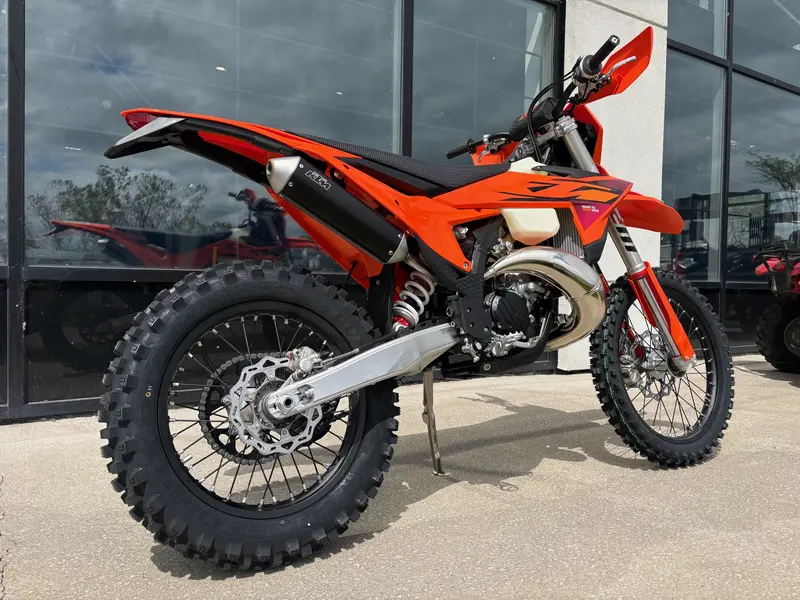 2026 KTM 150 XC-W thumbnail 3