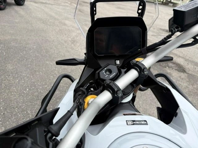 Suzuki V-strom 800de 2025 alt