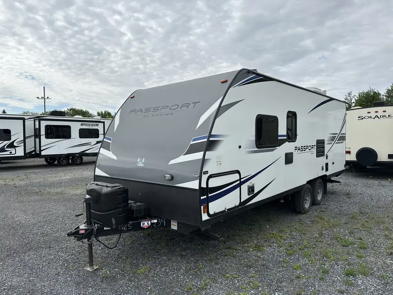2020 Keystone RV Passport 239ML thumbnail 11