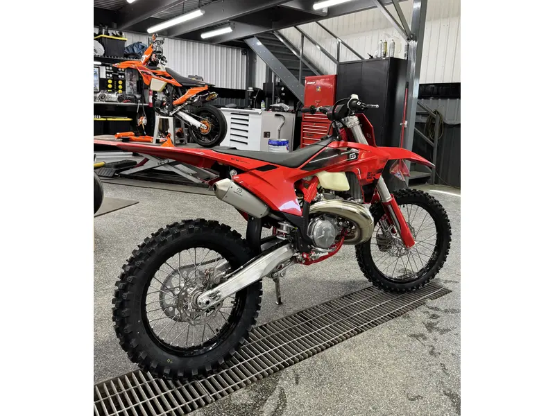2026 GASGAS EX 300 thumbnail 2