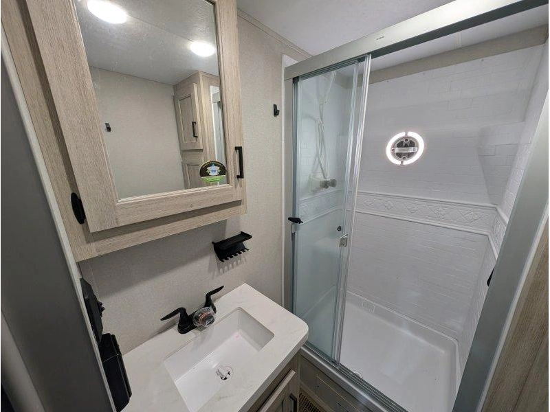 Coachmen Catalina 44condo 2026 alt