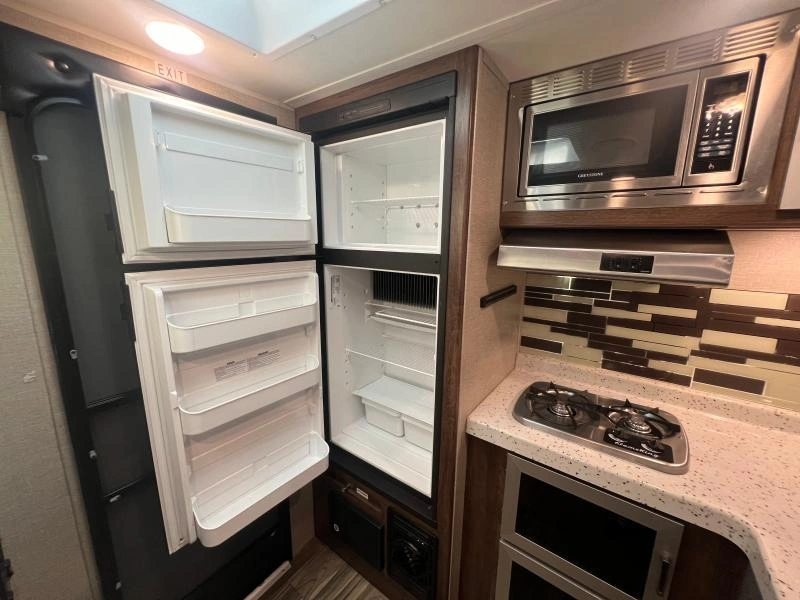 Travel Lite Falcon 22rk 2019 alt
