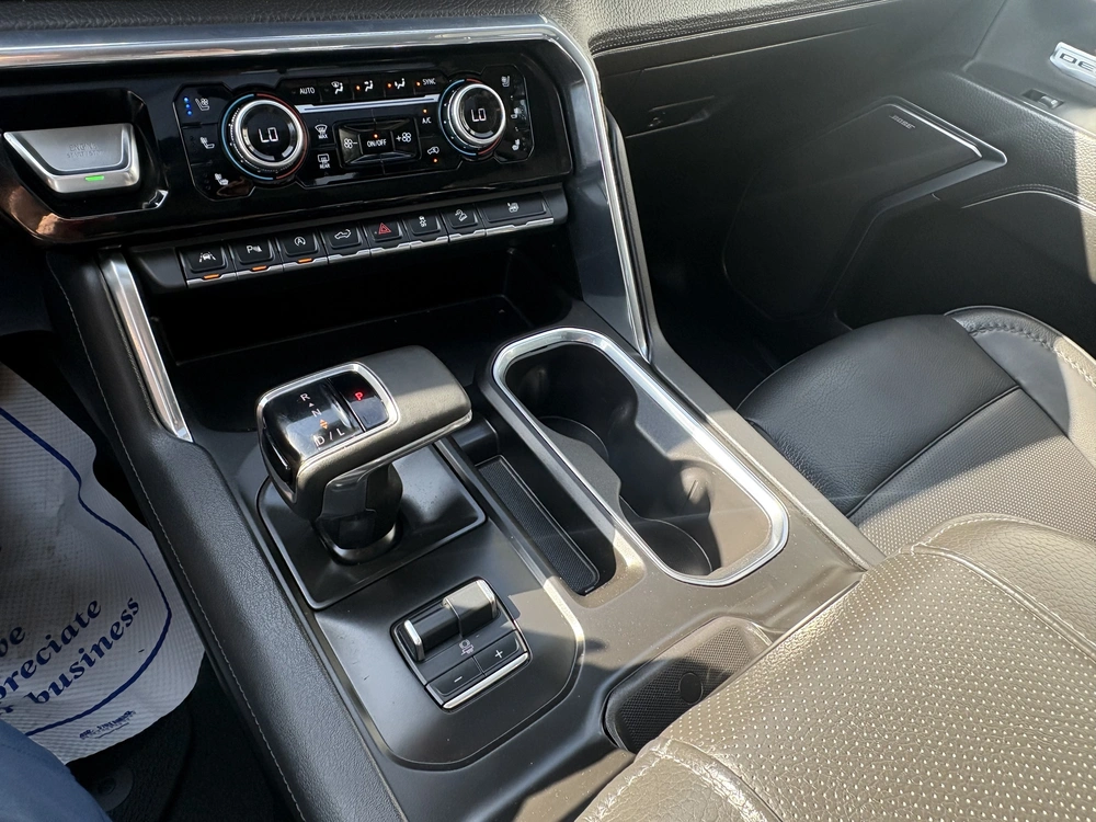 2024 Gmc Sierra Denali alt