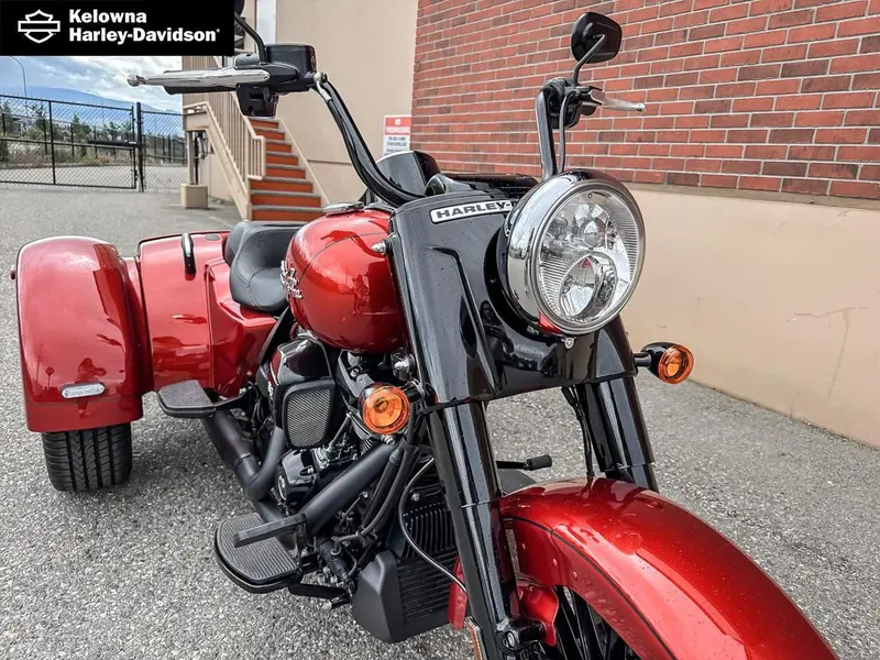 2025 Harley-Davidson FLRT - Freewheeler® thumbnail 6