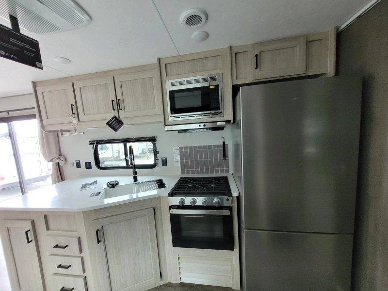 Coachmen Catalina 40bhts 2026 alt