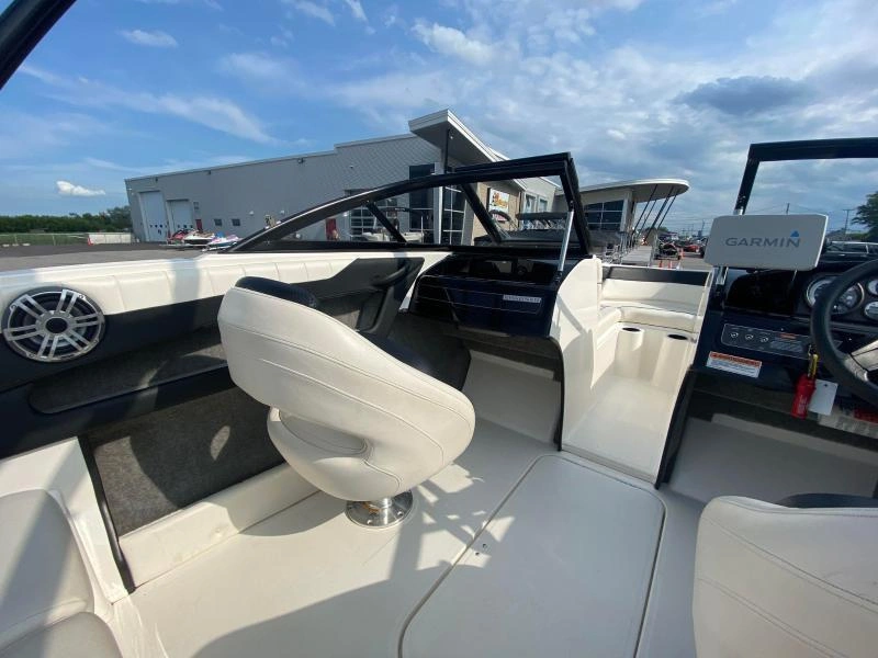 Bayliner 185br 2016 alt