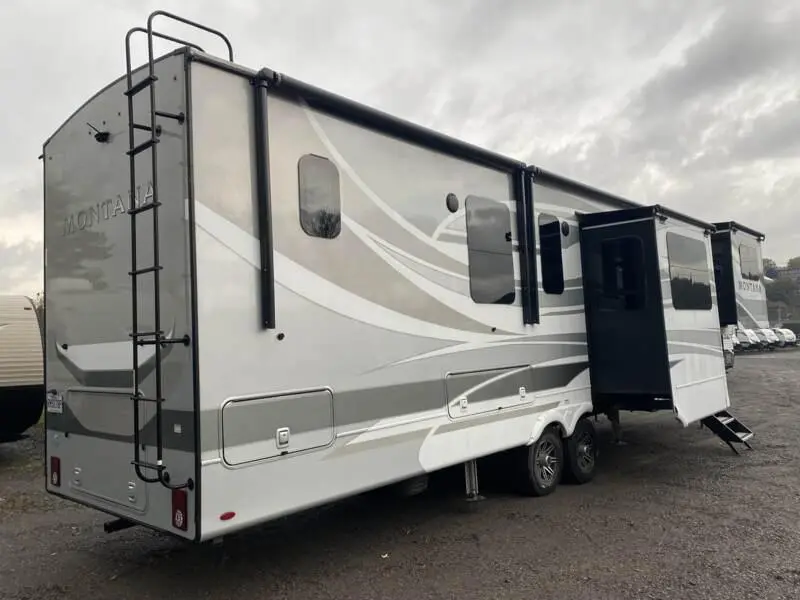 2022 Keystone RV Montana
