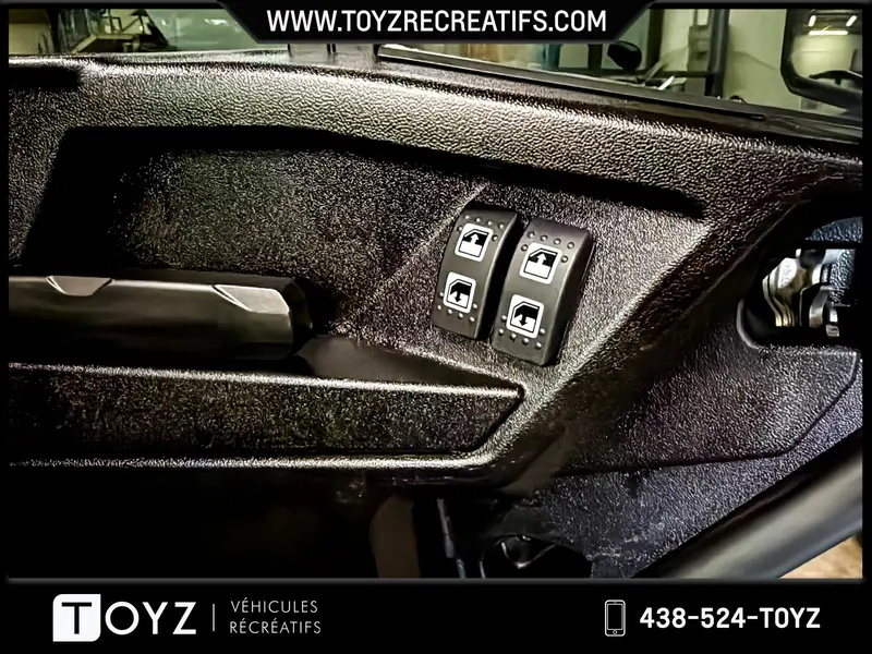 2023 Can-Am DEFENDER HD10 PRO LIMITED CAB TOIT JL AUDIO thumbnail 15
