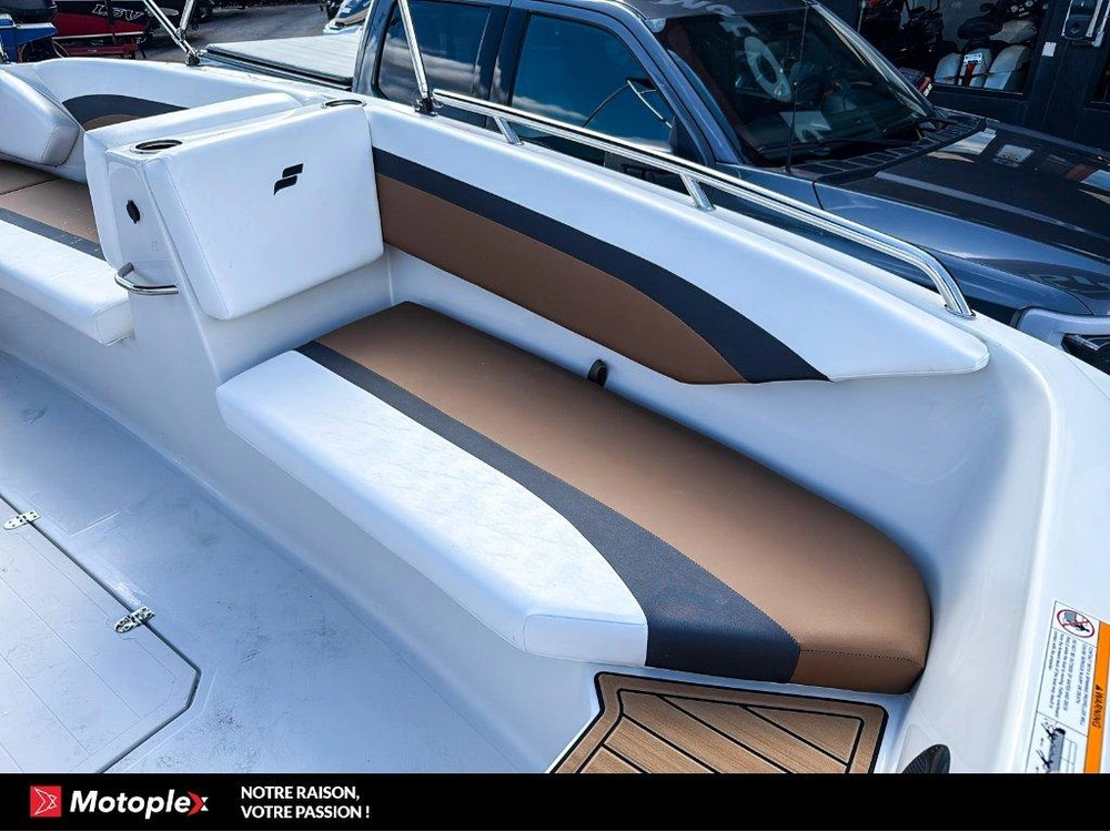 Starcraft Svx 171 Ob 90hp Deck Boat Bateau Ponté 2025 alt