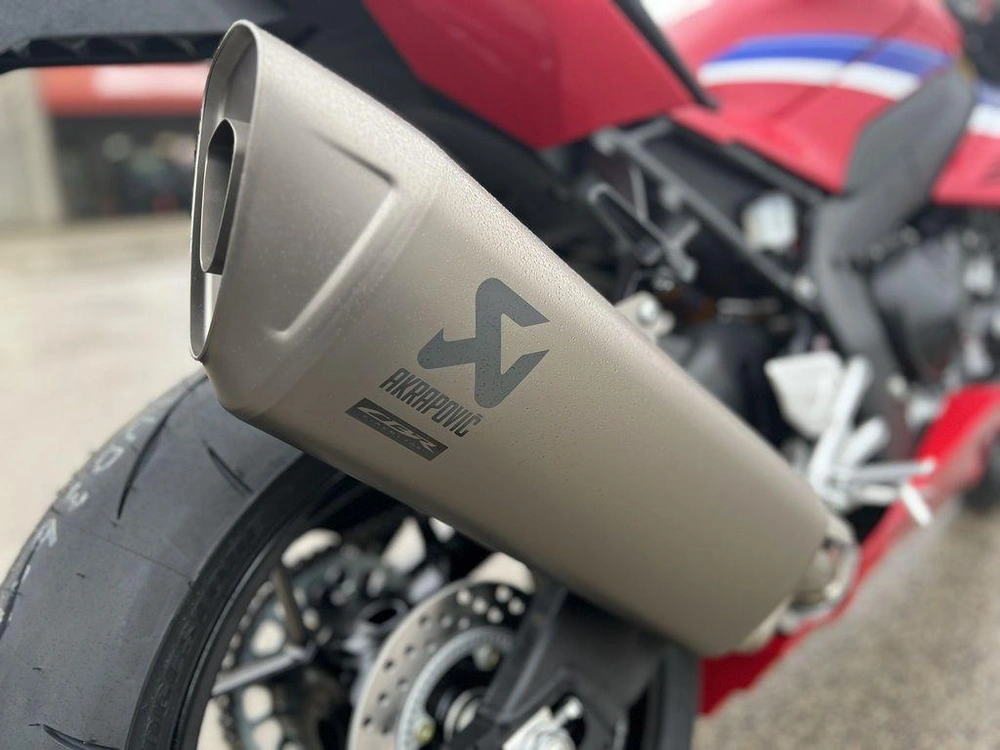2026 Honda Cbr1000rr-r Fireblade Sp alt