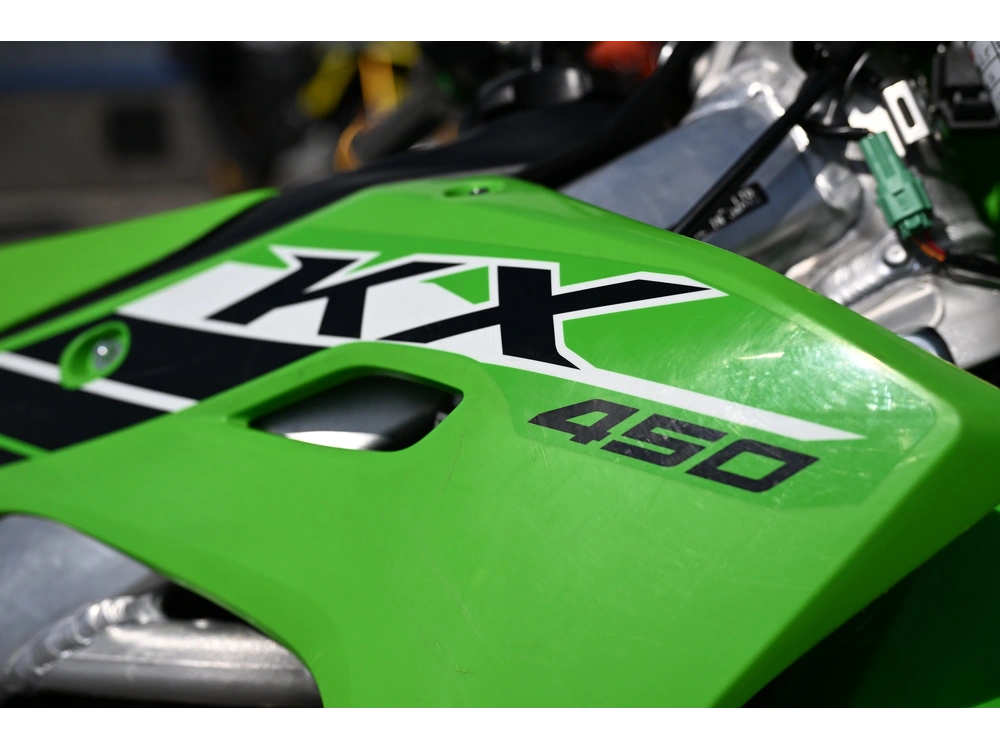 2025 Kawasaki Kx 450 alt