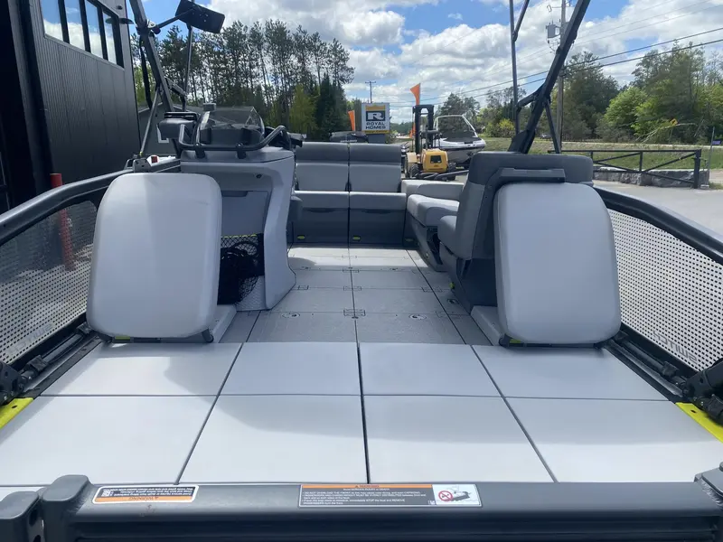2022 Sea-Doo SWITCH SPORT 18' 230HP thumbnail 4