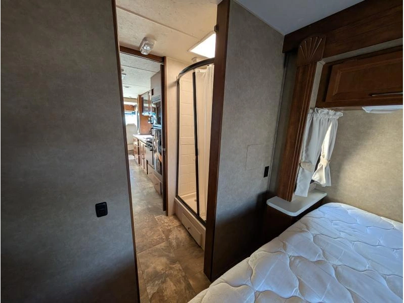 Coachmen Pursuit 31db 2014 alt