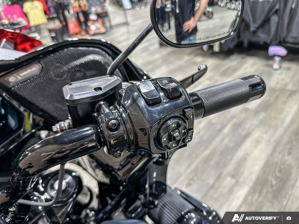 2026 Harley-davidson Cvo Road Glide St alt