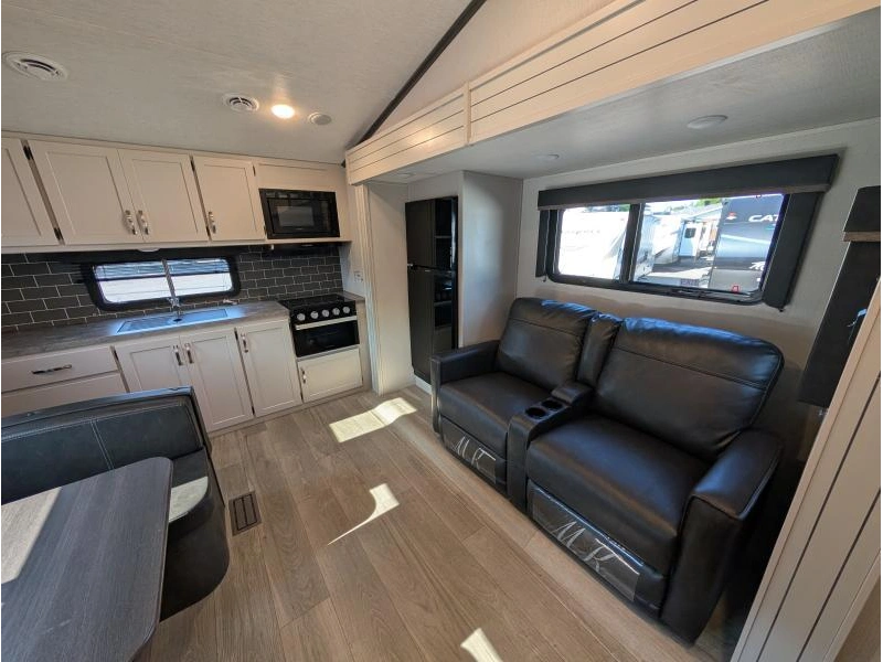 2024 Keystone Rv Cougar 2100rk alt