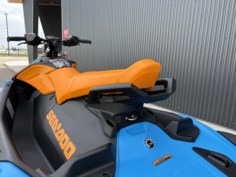 2026 Sea-doo Spark Trixx For 3 alt