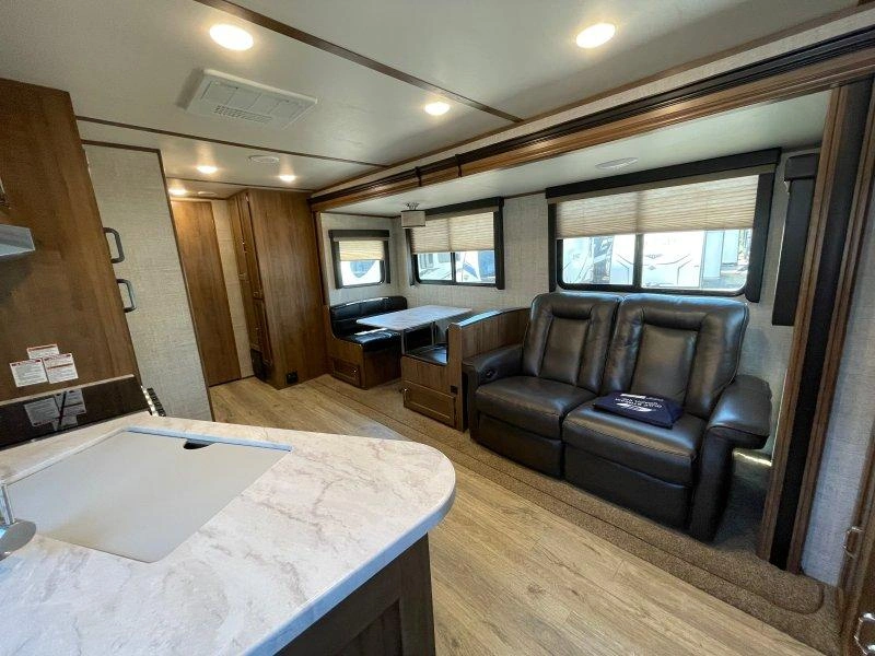 2020 Gulfstream Envision 284qb alt