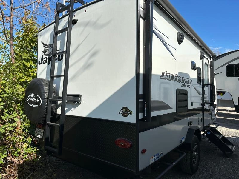 Jayco Jay Feather 171bh 2022 alt