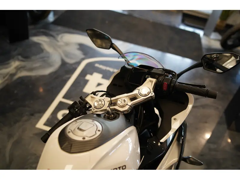 2024 CFMOTO 300 SS thumbnail 9