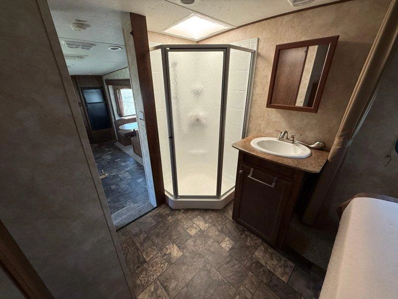 Coachmen Chaparral 27rks 2013 alt