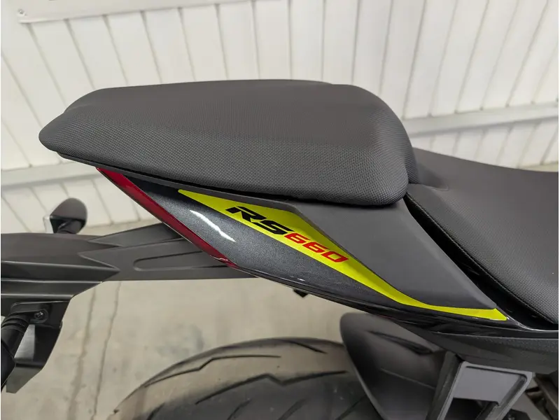 2026 Aprilia RS 660 thumbnail 8