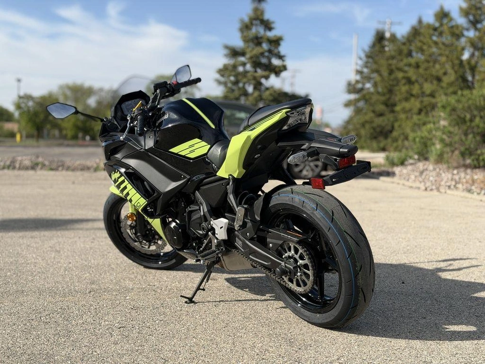2026 Kawasaki Ninja® 650 Abs alt