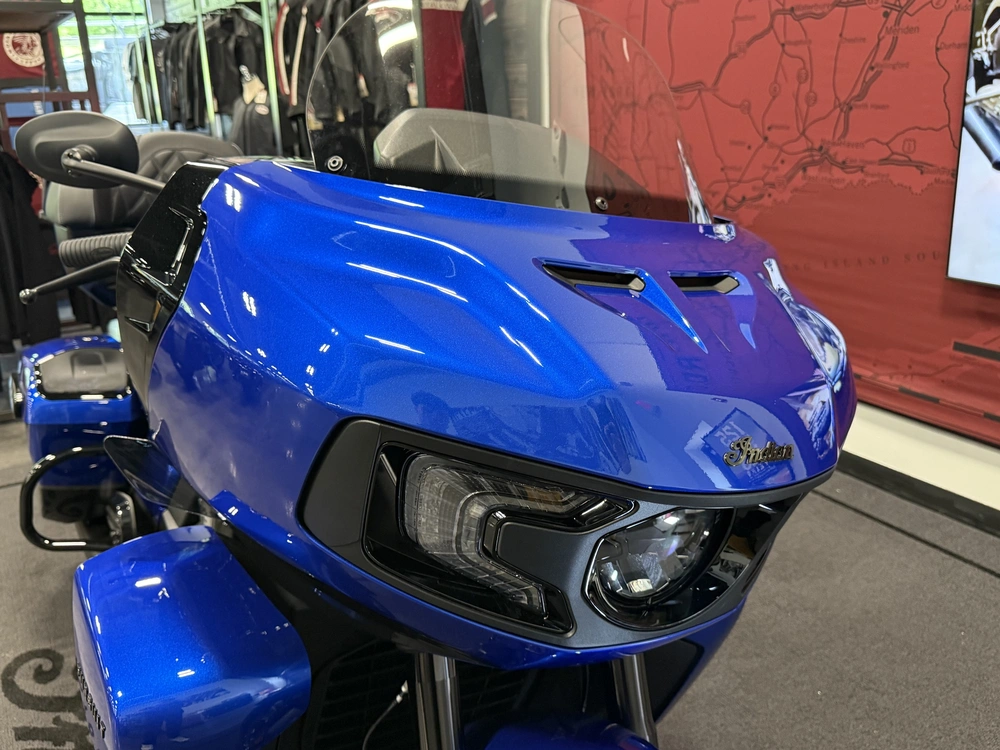 2026 Indian Motorcycle Pursuit Dark Horse 112 alt